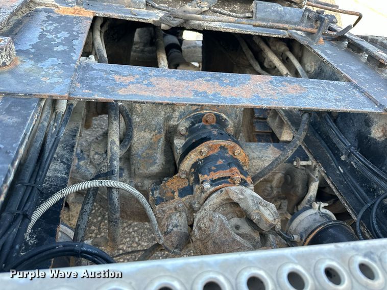 image for item DS2058 2004 Mack CV713 Granite  semi truck