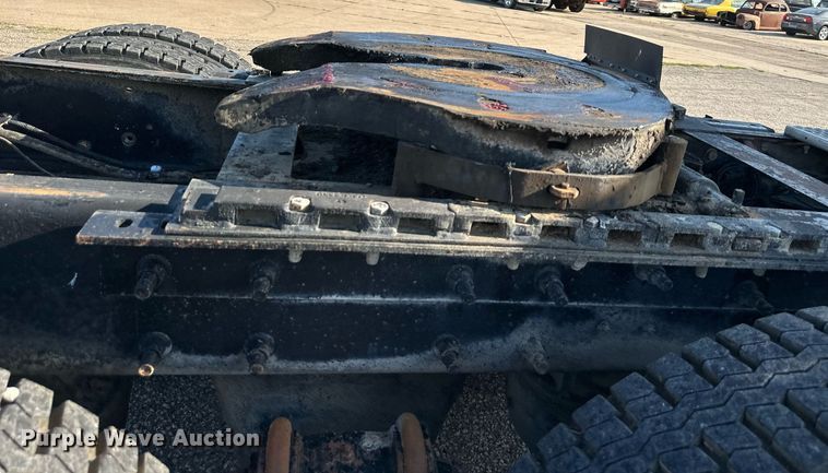 image for item DS2058 2004 Mack CV713 Granite  semi truck