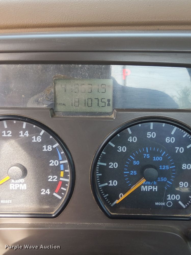 image for item DS2058 2004 Mack CV713 Granite  semi truck