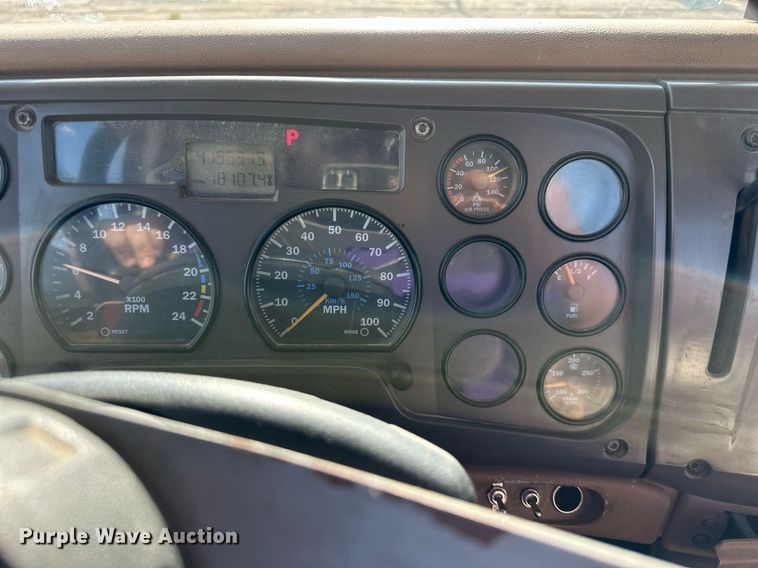 image for item DS2058 2004 Mack CV713 Granite  semi truck