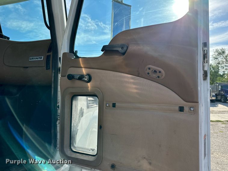 image for item DS2058 2004 Mack CV713 Granite  semi truck