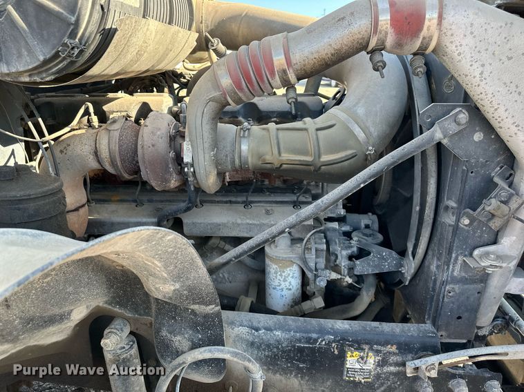 image for item DS2058 2004 Mack CV713 Granite  semi truck