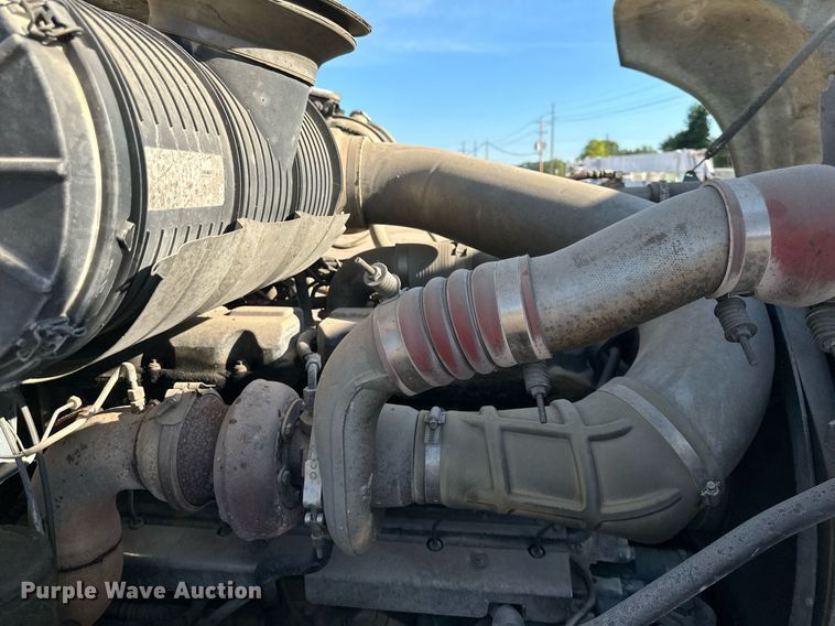 image for item DS2058 2004 Mack CV713 Granite  semi truck