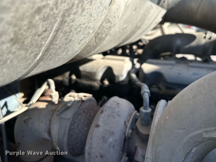 image for item DS2058 2004 Mack CV713 Granite  semi truck