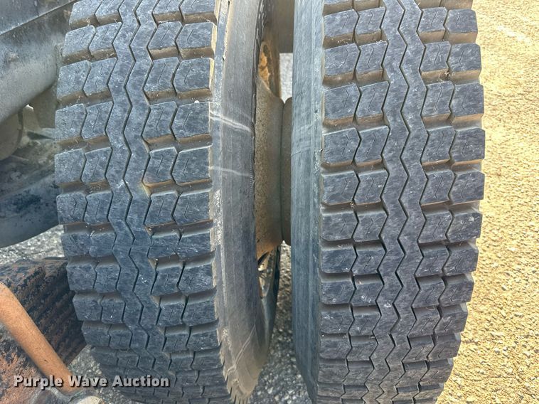 image for item DS2058 2004 Mack CV713 Granite  semi truck