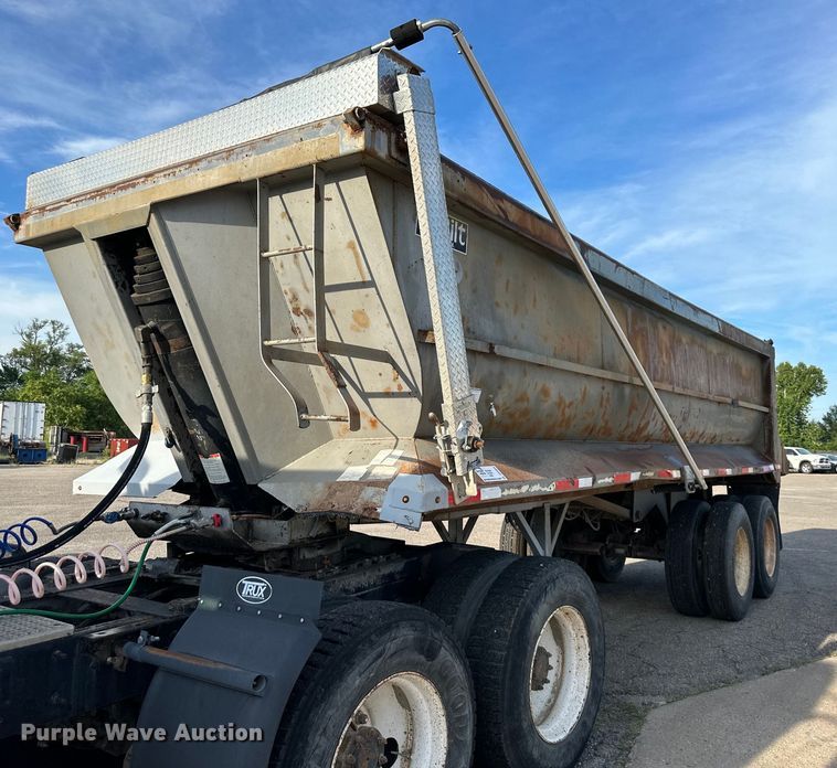 image for item DS2059 1994 Hilbilt  end dump trailer