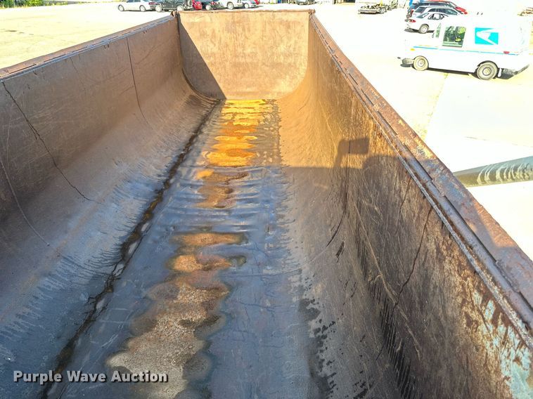 image for item DS2059 1994 Hilbilt  end dump trailer