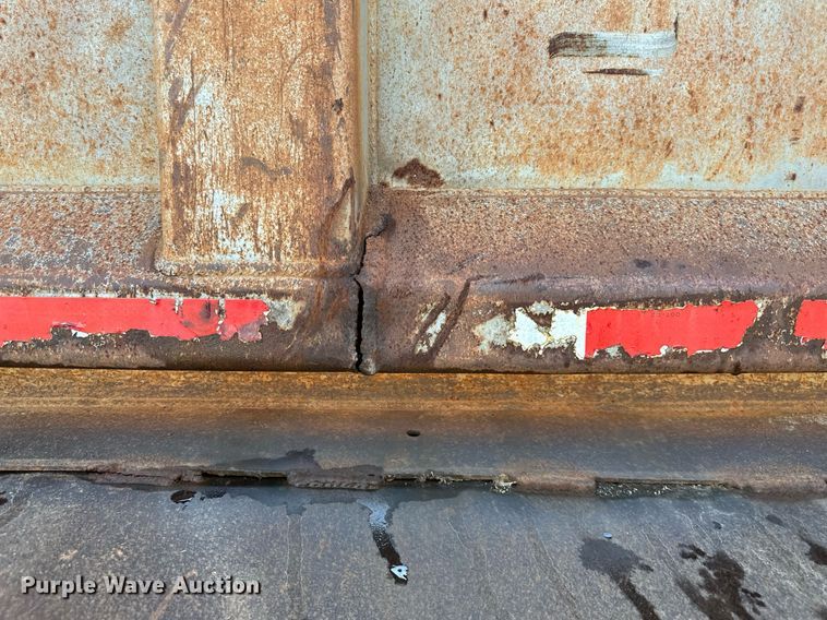 image for item DS2059 1994 Hilbilt  end dump trailer