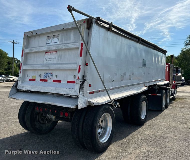 image for item DS2060 2000 Vantage  end dump trailer