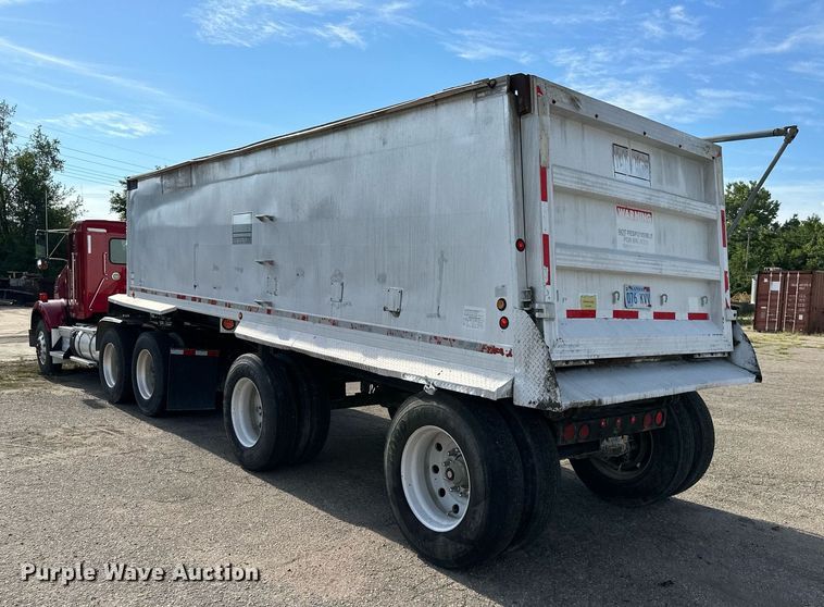 image for item DS2060 2000 Vantage  end dump trailer