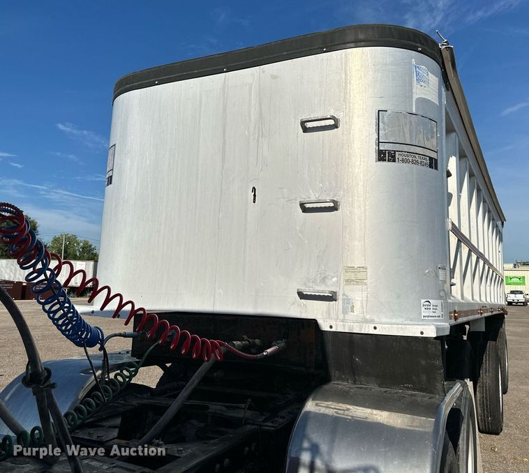 image for item DS2061 1996 Vantage  end dump trailer