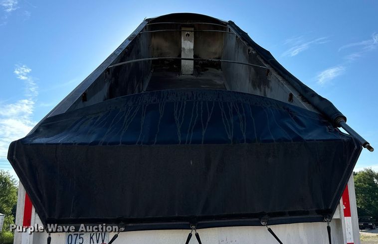 image for item DS2061 1996 Vantage  end dump trailer