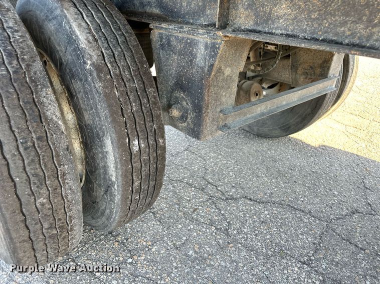 image for item DS2061 1996 Vantage  end dump trailer