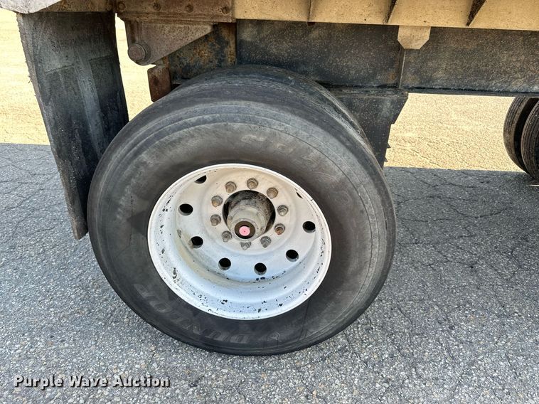 image for item DS2061 1996 Vantage  end dump trailer