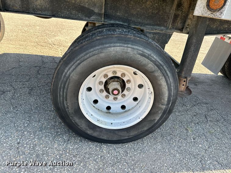 image for item DS2061 1996 Vantage  end dump trailer