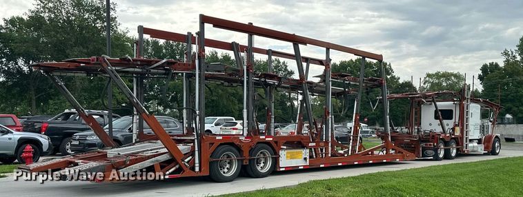 image for item DS2115 2016 Peterbilt 389  car carrier truck with car carrier trailer