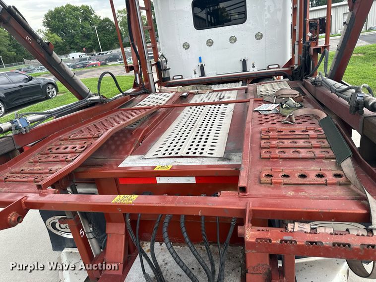 image for item DS2115 2016 Peterbilt 389  car carrier truck with car carrier trailer