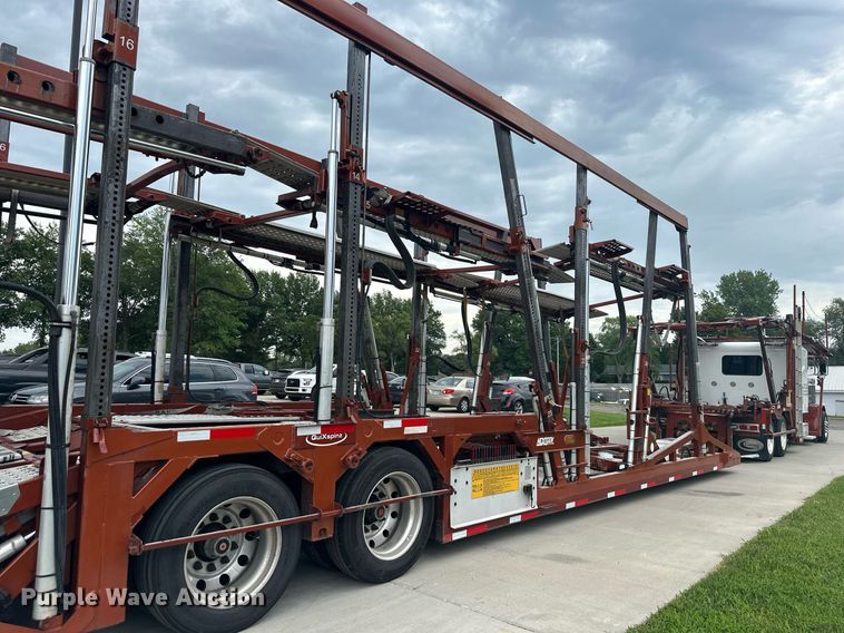 image for item DS2115 2016 Peterbilt 389  car carrier truck with car carrier trailer