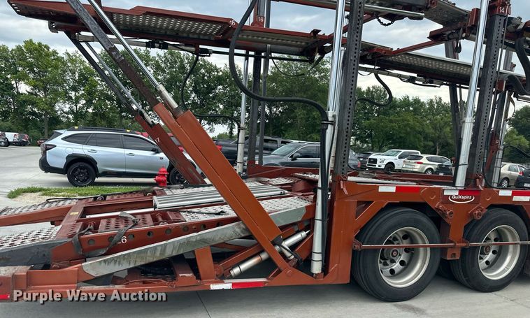 image for item DS2115 2016 Peterbilt 389  car carrier truck with car carrier trailer