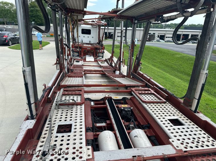 image for item DS2115 2016 Peterbilt 389  car carrier truck with car carrier trailer