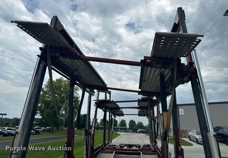 image for item DS2115 2016 Peterbilt 389  car carrier truck with car carrier trailer