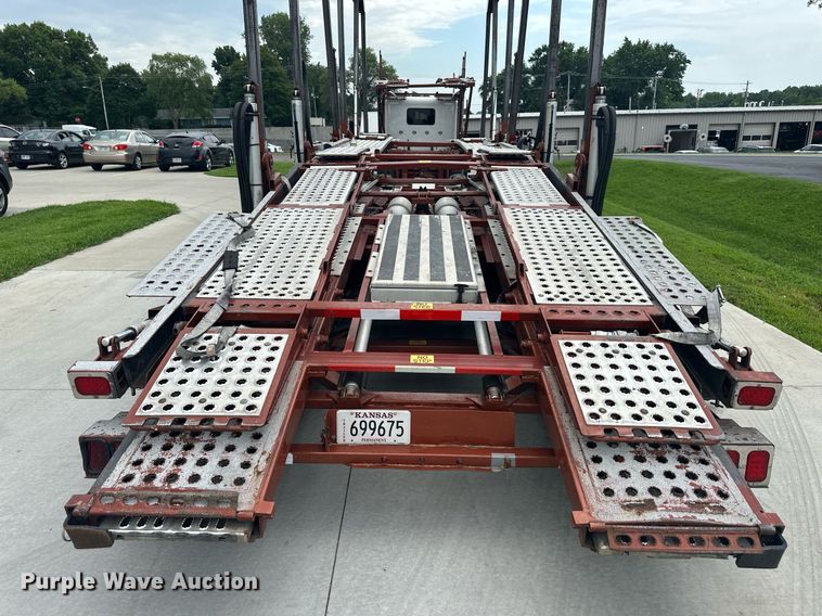 image for item DS2115 2016 Peterbilt 389  car carrier truck with car carrier trailer