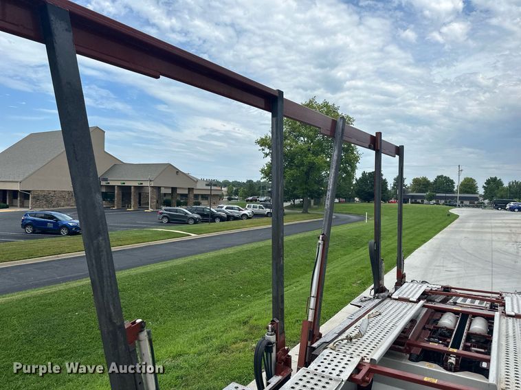 image for item DS2115 2016 Peterbilt 389  car carrier truck with car carrier trailer