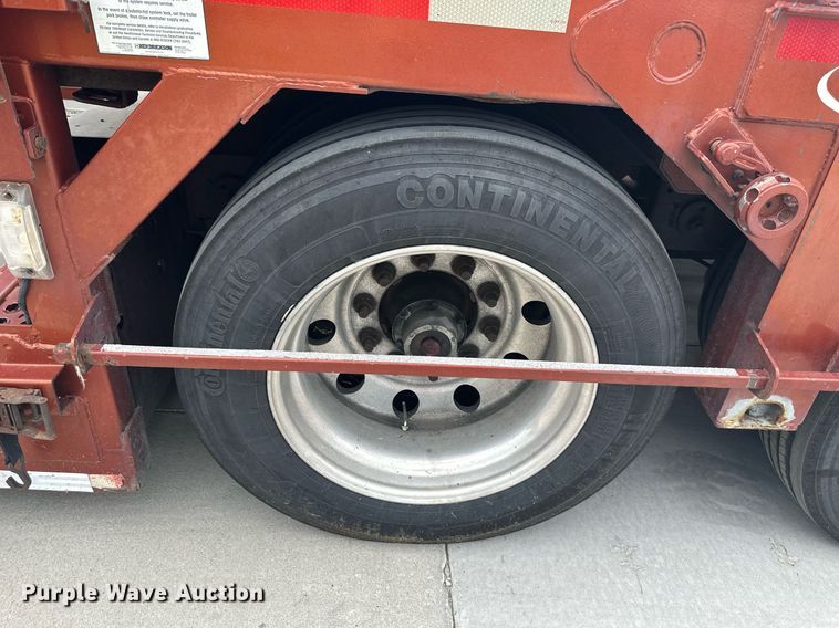 image for item DS2115 2016 Peterbilt 389  car carrier truck with car carrier trailer