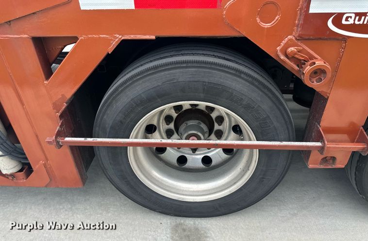 image for item DS2115 2016 Peterbilt 389  car carrier truck with car carrier trailer