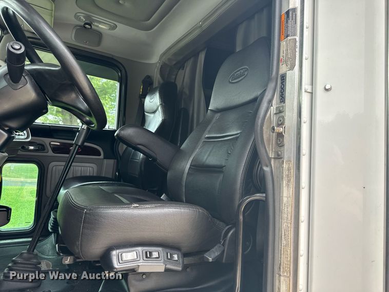 image for item DS2115 2016 Peterbilt 389  car carrier truck with car carrier trailer