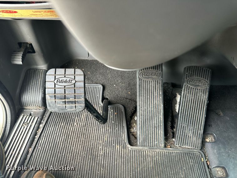 image for item DS2115 2016 Peterbilt 389  car carrier truck with car carrier trailer