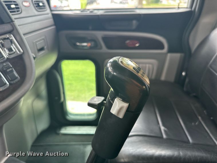 image for item DS2115 2016 Peterbilt 389  car carrier truck with car carrier trailer