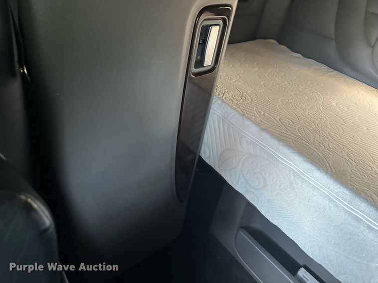 image for item DS2115 2016 Peterbilt 389  car carrier truck with car carrier trailer