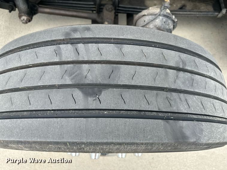 image for item DS2115 2016 Peterbilt 389  car carrier truck with car carrier trailer