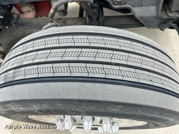 image for item DS2115 2016 Peterbilt 389  car carrier truck with car carrier trailer