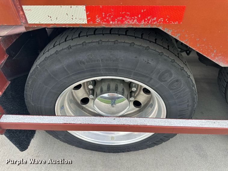 image for item DS2115 2016 Peterbilt 389  car carrier truck with car carrier trailer