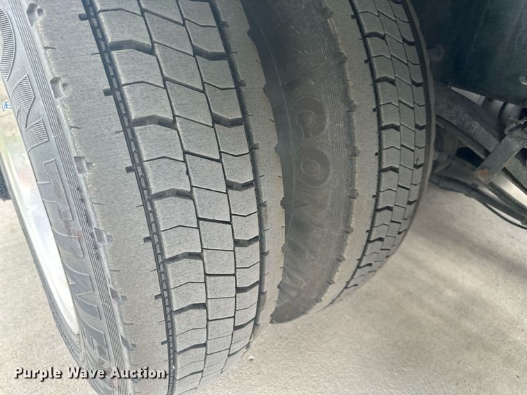 image for item DS2115 2016 Peterbilt 389  car carrier truck with car carrier trailer