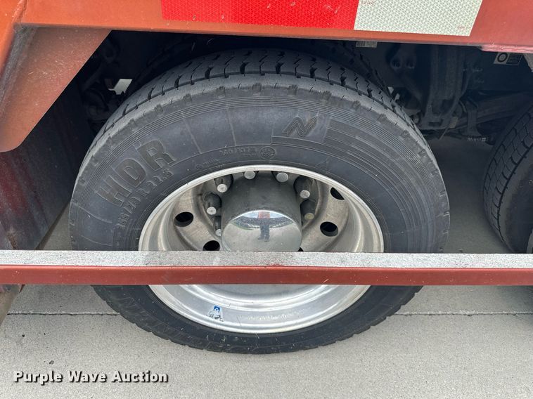 image for item DS2115 2016 Peterbilt 389  car carrier truck with car carrier trailer