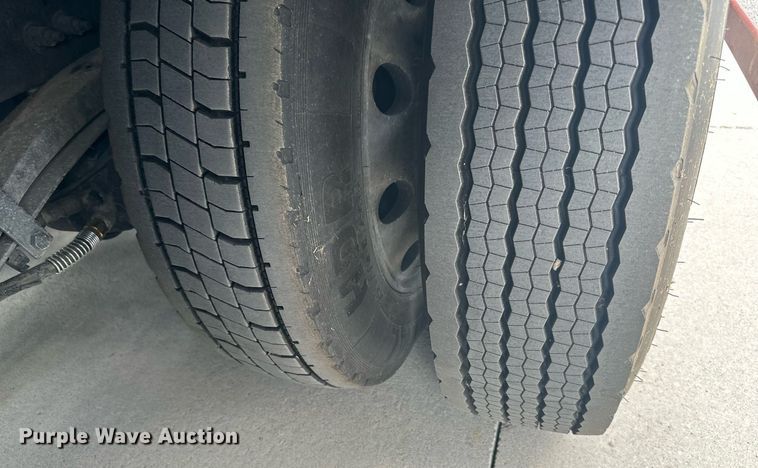 image for item DS2115 2016 Peterbilt 389  car carrier truck with car carrier trailer