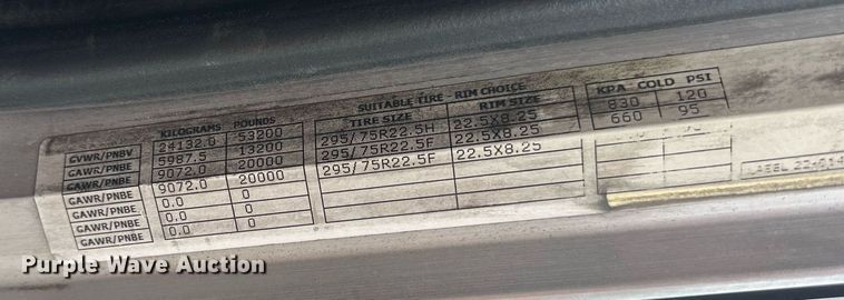 image for item DS2115 2016 Peterbilt 389  car carrier truck with car carrier trailer