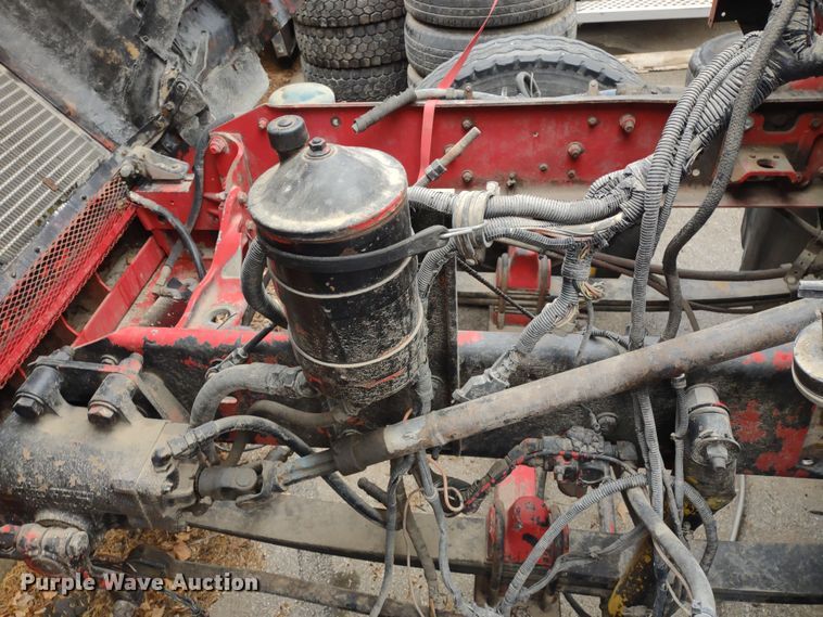 image for item JK9107 1999 Kenworth T800  semi truck