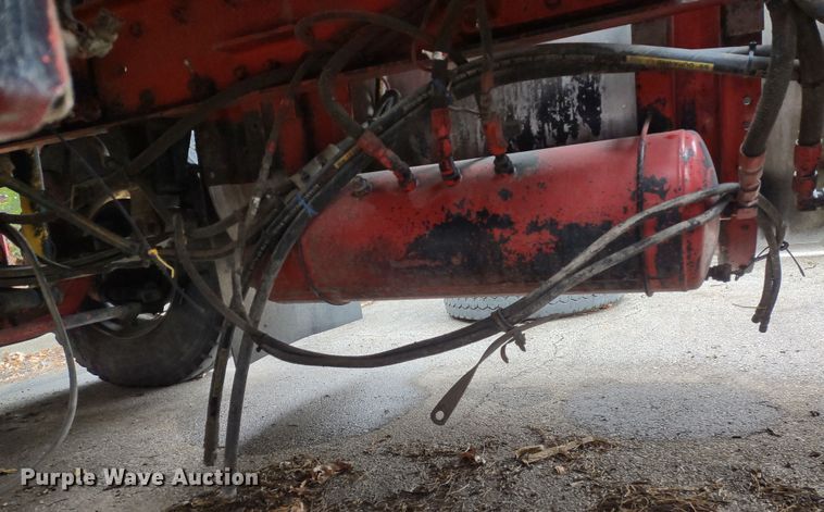 image for item JK9107 1999 Kenworth T800  semi truck