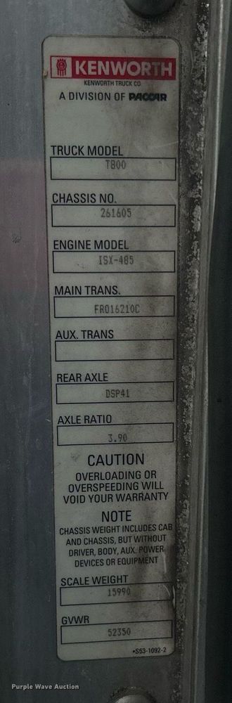 image for item KW9139 2010 Kenworth T800  semi truck