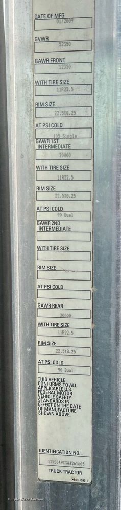 image for item KW9139 2010 Kenworth T800  semi truck