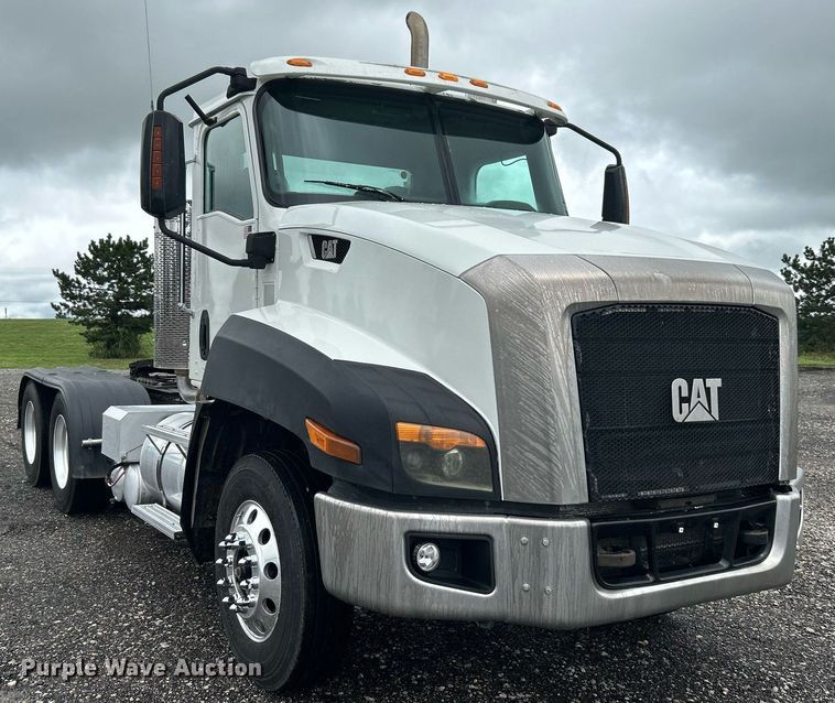 image for item KW9144 2015 Caterpillar CT660  semi truck