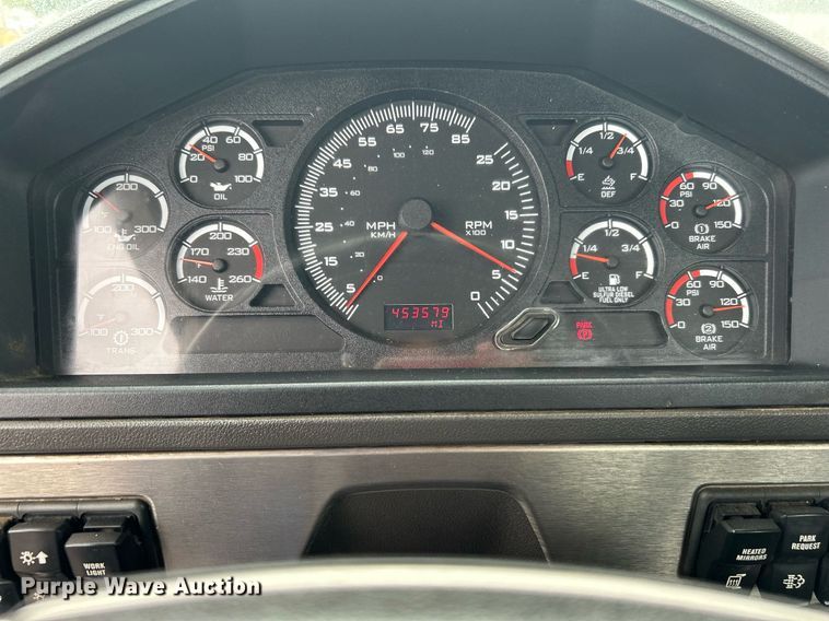 image for item KW9144 2015 Caterpillar CT660  semi truck