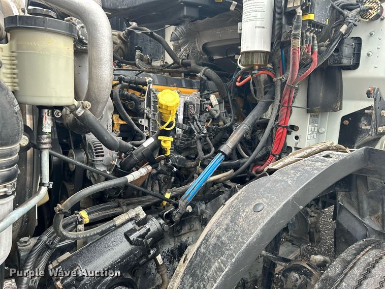 image for item KW9144 2015 Caterpillar CT660  semi truck