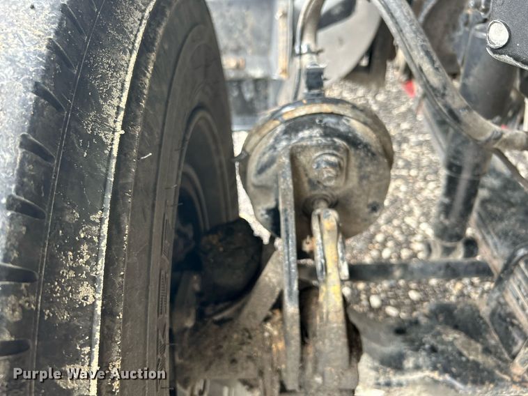 image for item KW9144 2015 Caterpillar CT660  semi truck