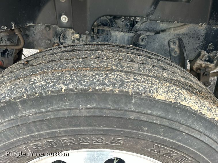 image for item KW9144 2015 Caterpillar CT660  semi truck