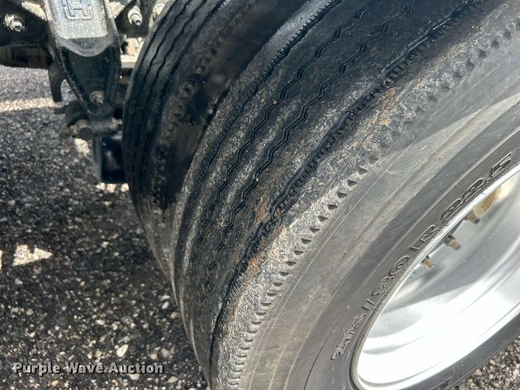 image for item KW9144 2015 Caterpillar CT660  semi truck